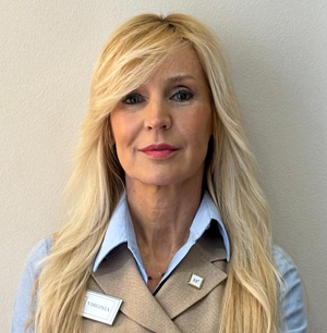 VIRGINIA ABELLA RECEPCIÓN