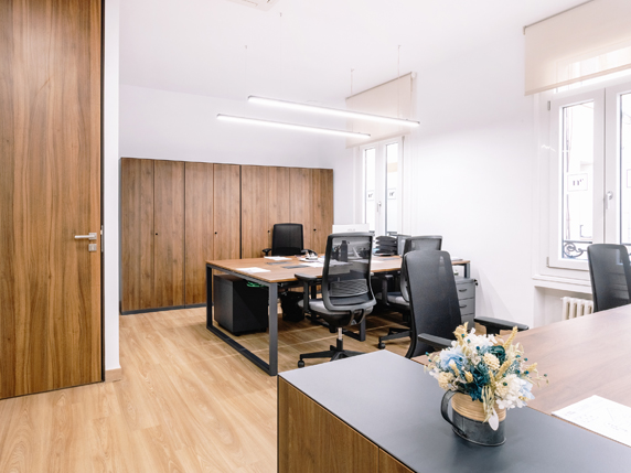 Contacto Clínica Neleva; C/Claudio Coello, 19 - 1ª planta - 28001 Madrid | TeléfonoTel. +34 915 622 278 | atencionpaciente@clinicaneleva.com